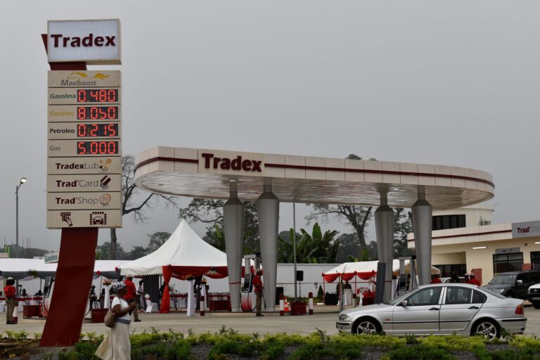 TRADEX moderniza el pago de combustible con la tarjeta Trad’Card