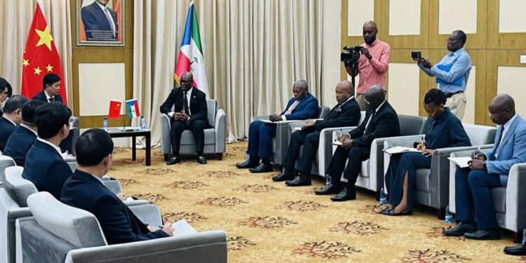 China pretende construir un parque de industrialización petroquímica en Guinea Ecuatorial