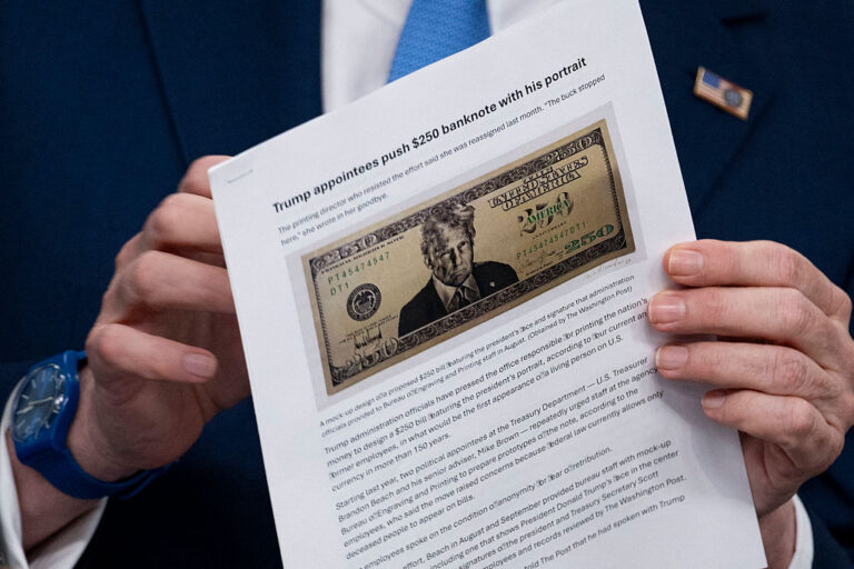 El gobierno de EE. UU. gestiona la creación de un billete de 250 dólares con la imagen de Trump