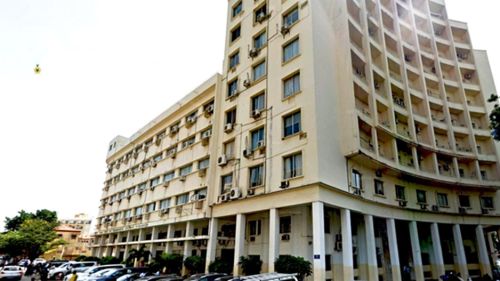 Senegal debe pagar una deuda gigante antes de fin de año y preocupa a 8 países
