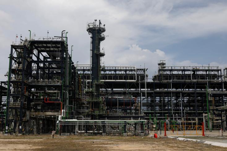 Ghana comenzará a refinar su propio petróleo y busca reducir la dependencia de combustibles importados