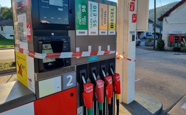 Senegal eleva el precio de los combustibles: la gasolina súper sube a 990 FCFA y el diésel a 755 FCFA